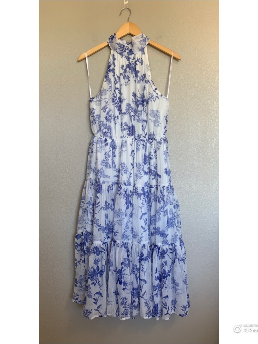 Lulus Large Float To You White & Blue Floral Print Halter Tiered Midi Dress NWT - Picture 3 of 15